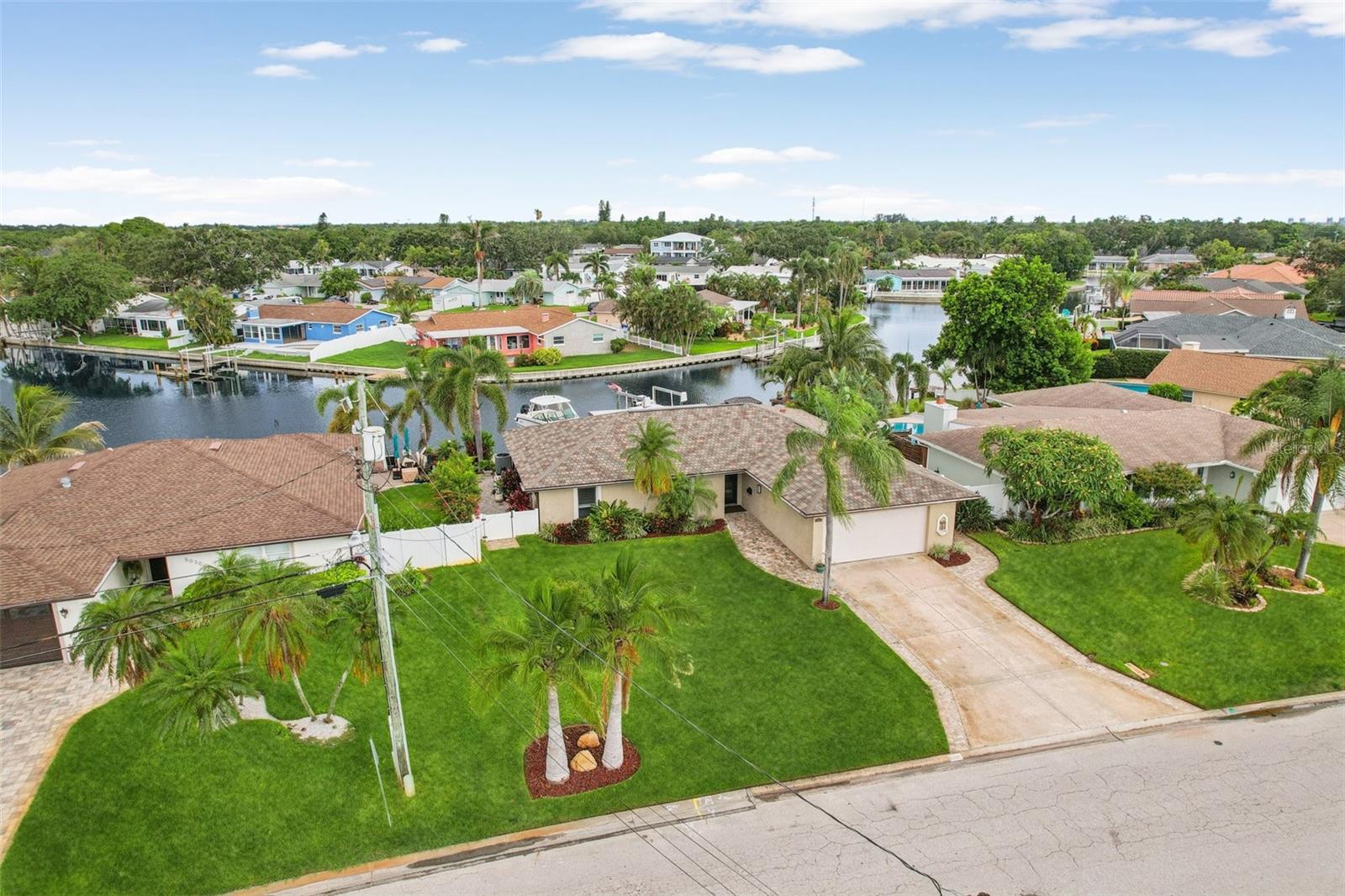 Image 40 of 41 For 5036 Dover Street Ne