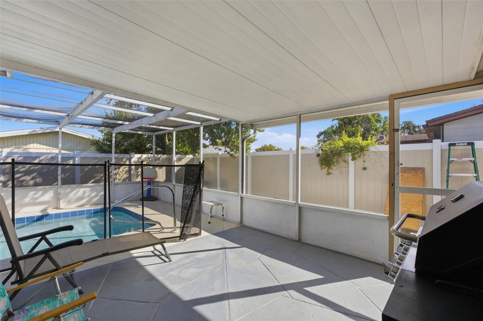 Image 12 of 57 For 4904 Elmwood Street