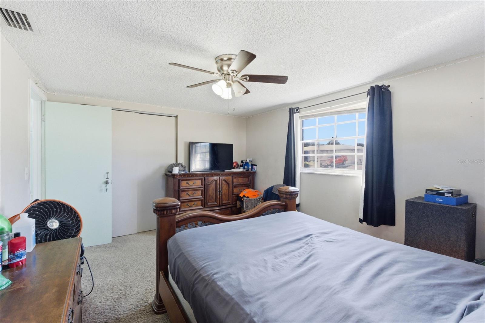 Image 29 of 57 For 4904 Elmwood Street