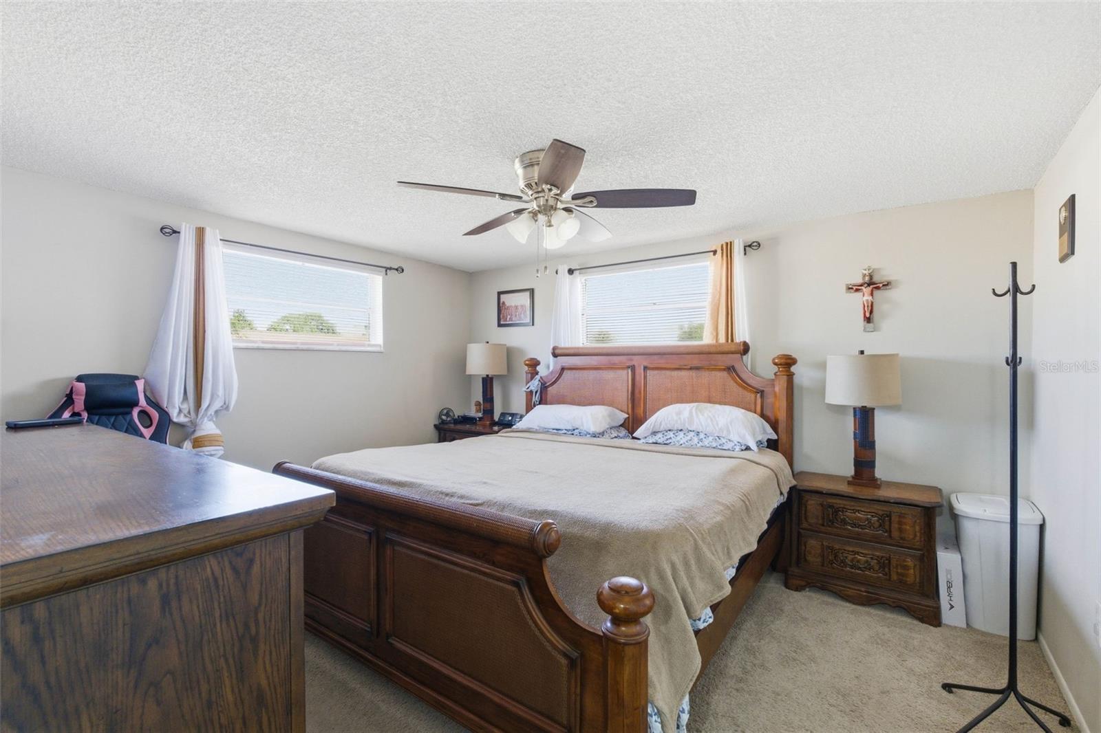 Image 30 of 57 For 4904 Elmwood Street