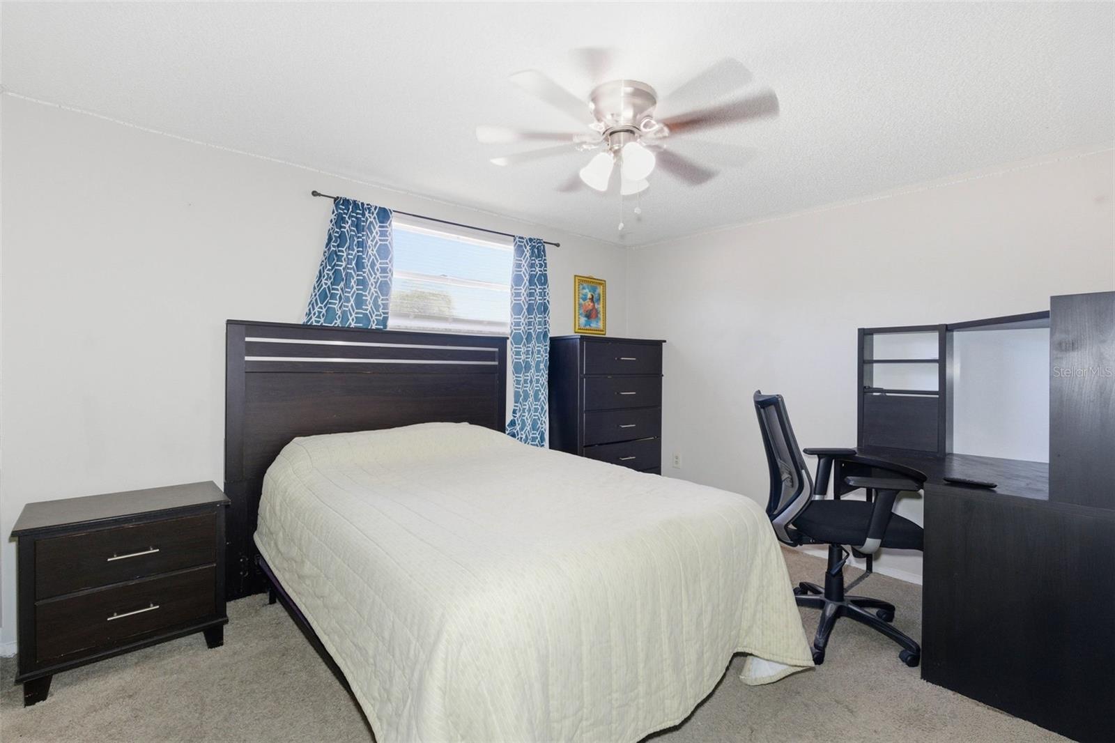 Image 35 of 57 For 4904 Elmwood Street