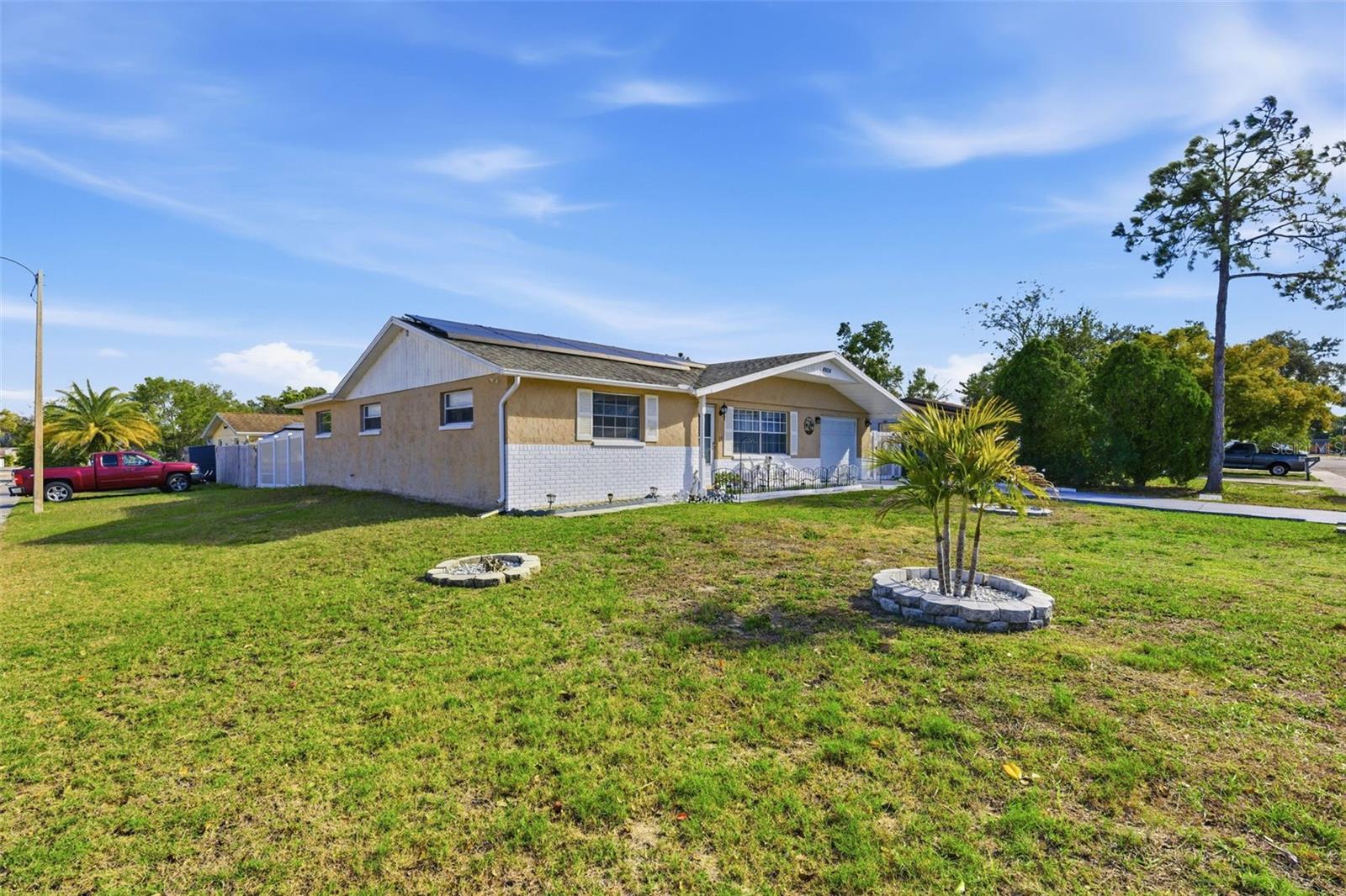 Image 4 of 57 For 4904 Elmwood Street