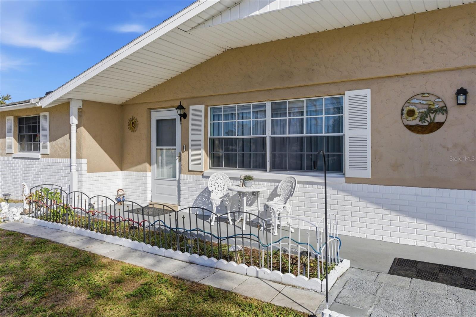 Image 5 of 57 For 4904 Elmwood Street