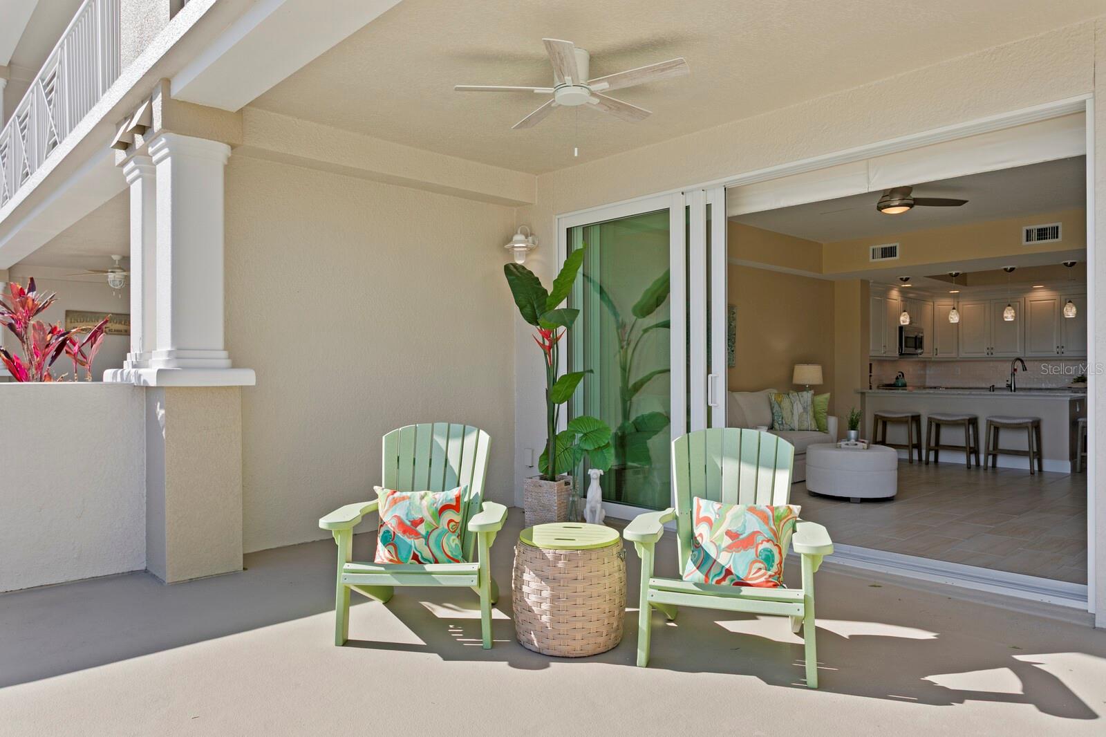 Image 4 of 88 For 19519 Gulf Boulevard 202