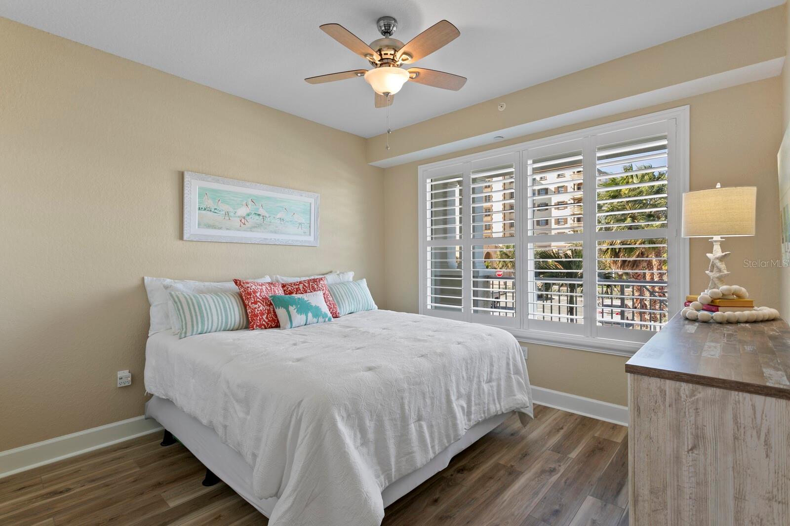 Image 43 of 88 For 19519 Gulf Boulevard 202