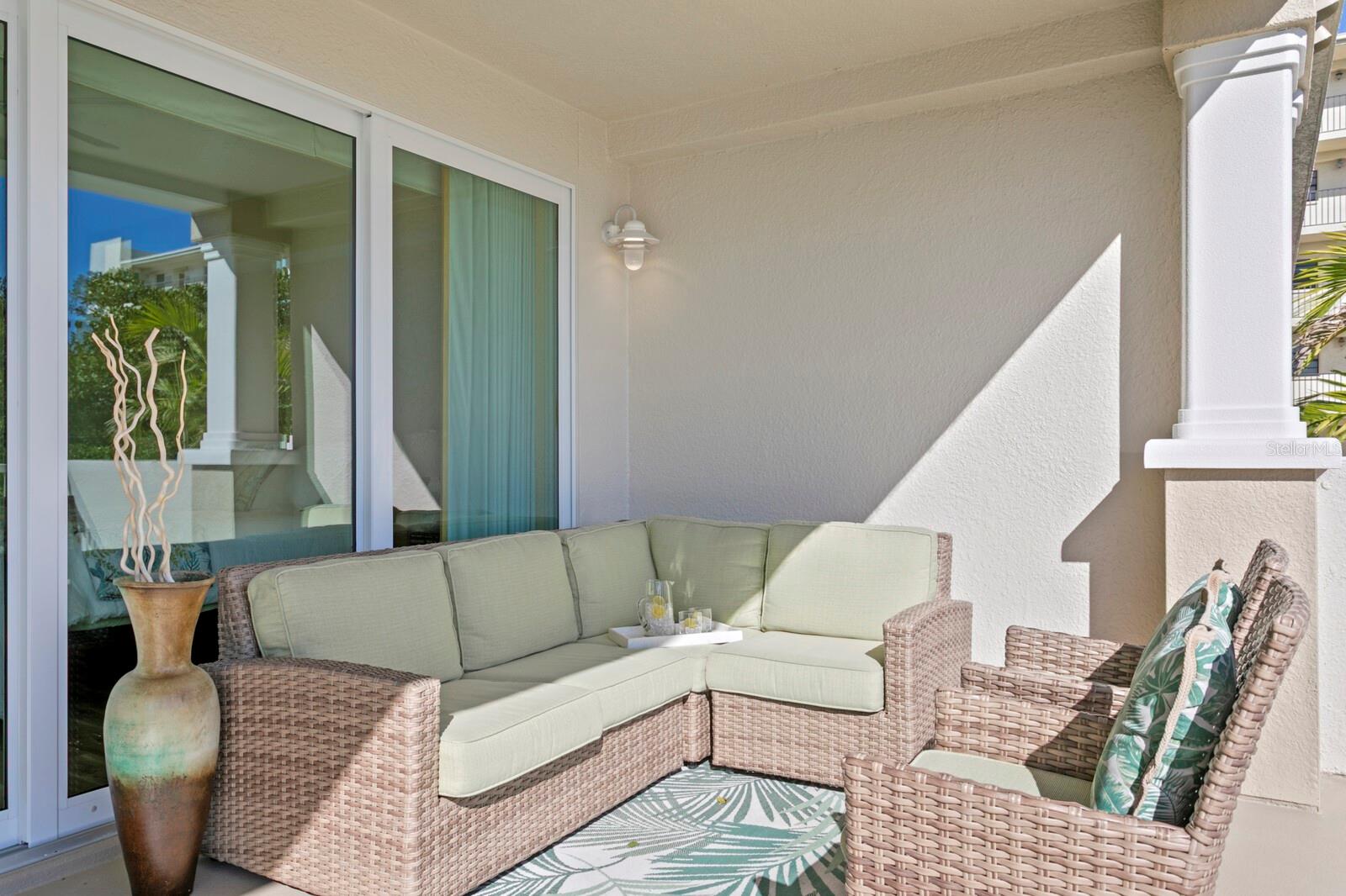 Image 51 of 88 For 19519 Gulf Boulevard 202