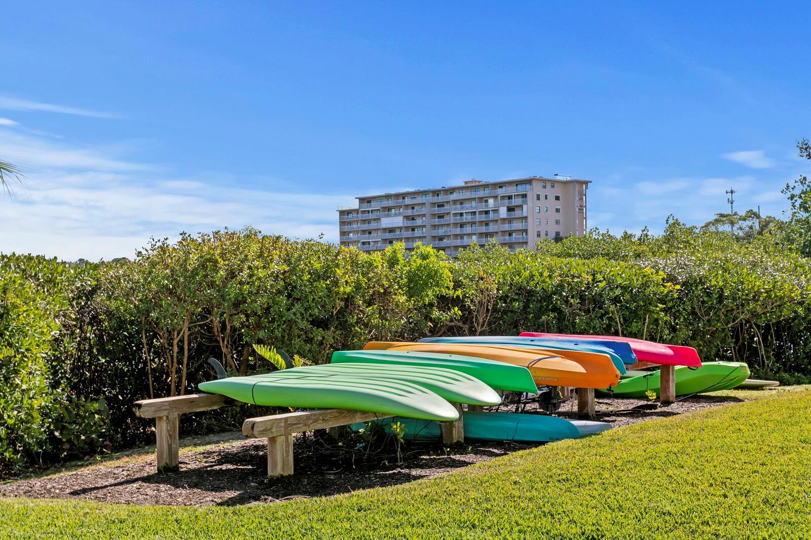 Image 68 of 88 For 19519 Gulf Boulevard 202