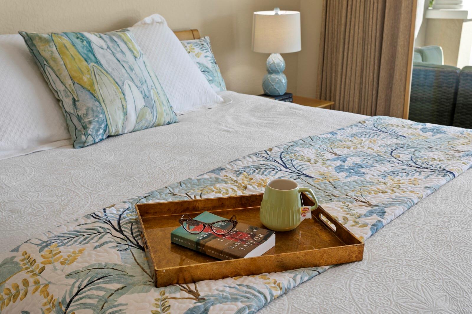 Image 7 of 88 For 19519 Gulf Boulevard 202