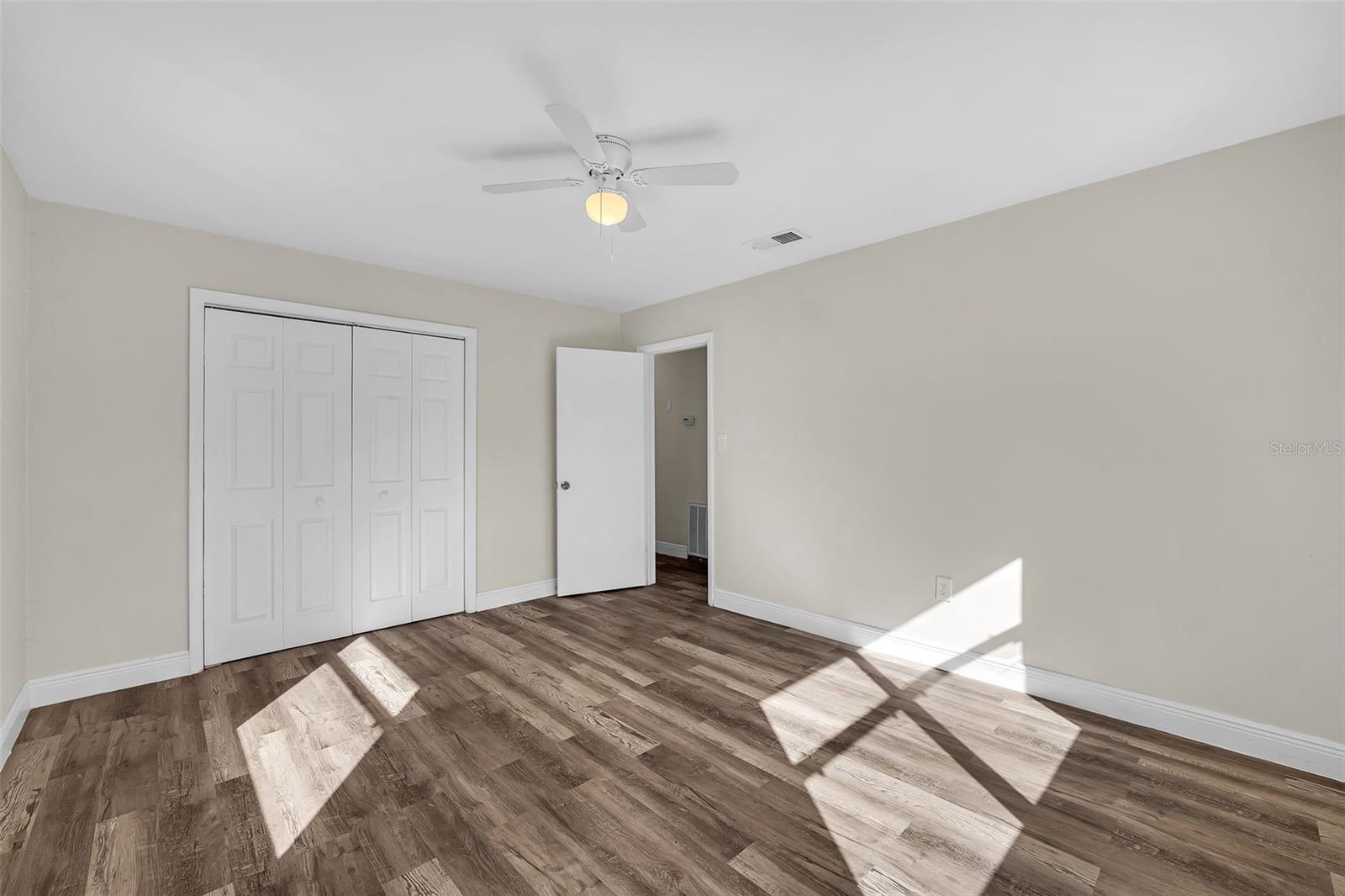 Image 26 of 31 For 902 State Rd 60 E