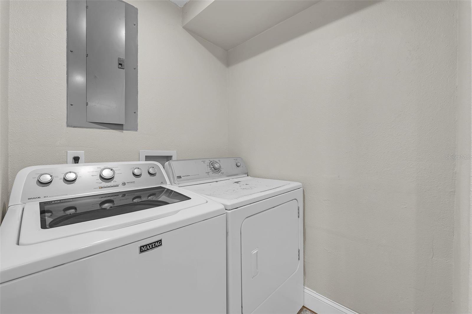 Image 31 of 31 For 902 State Rd 60 E