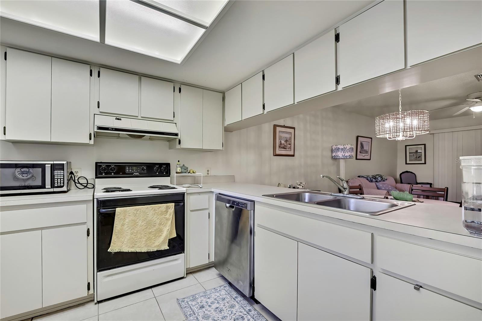 Image 10 of 33 For 2111 Forester Way