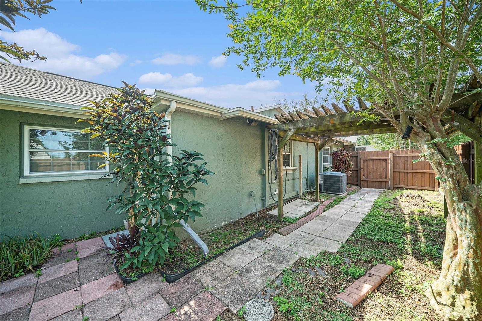 Image 20 of 34 For 1813 Nova Drive