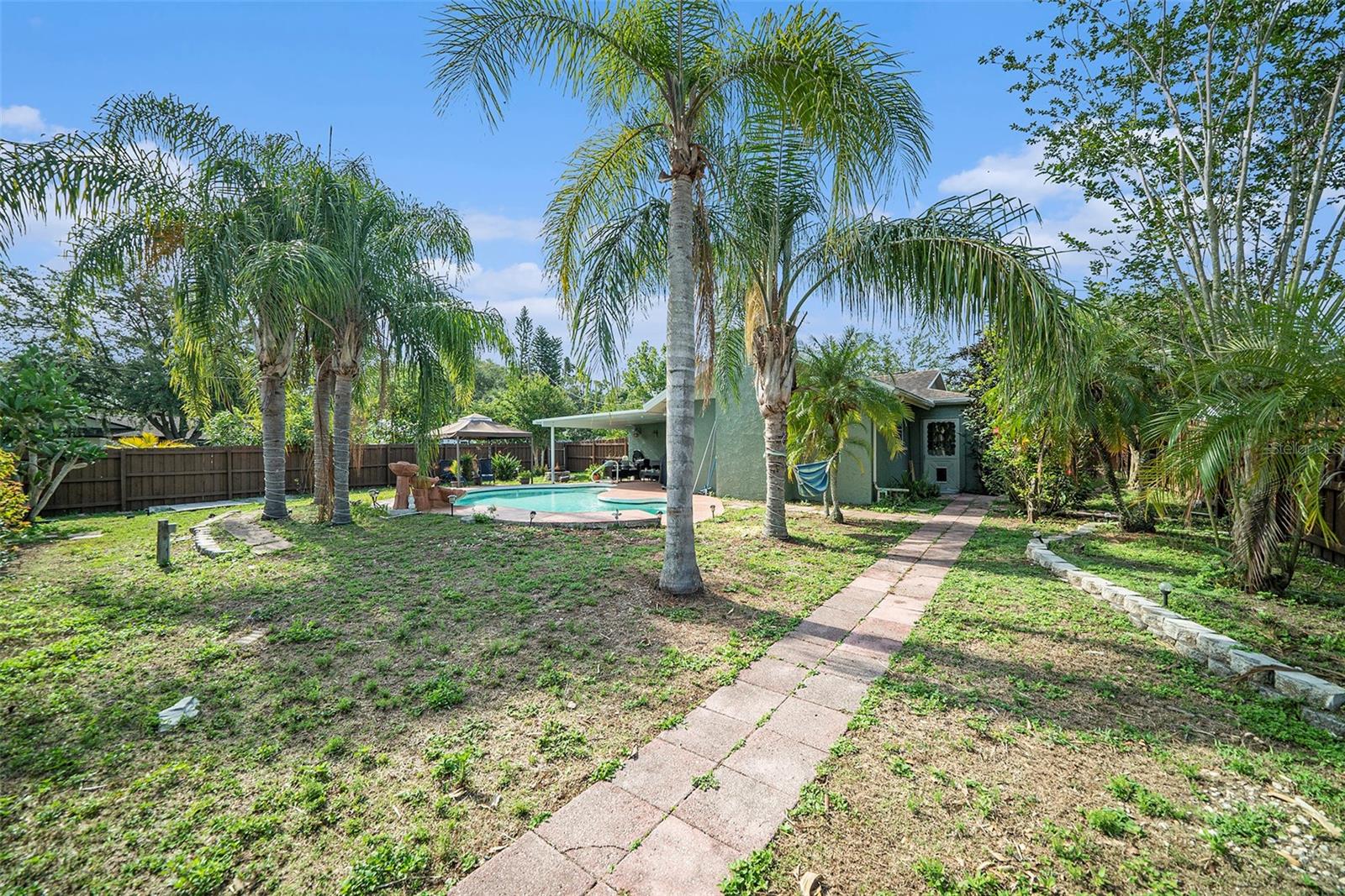 Image 25 of 34 For 1813 Nova Drive