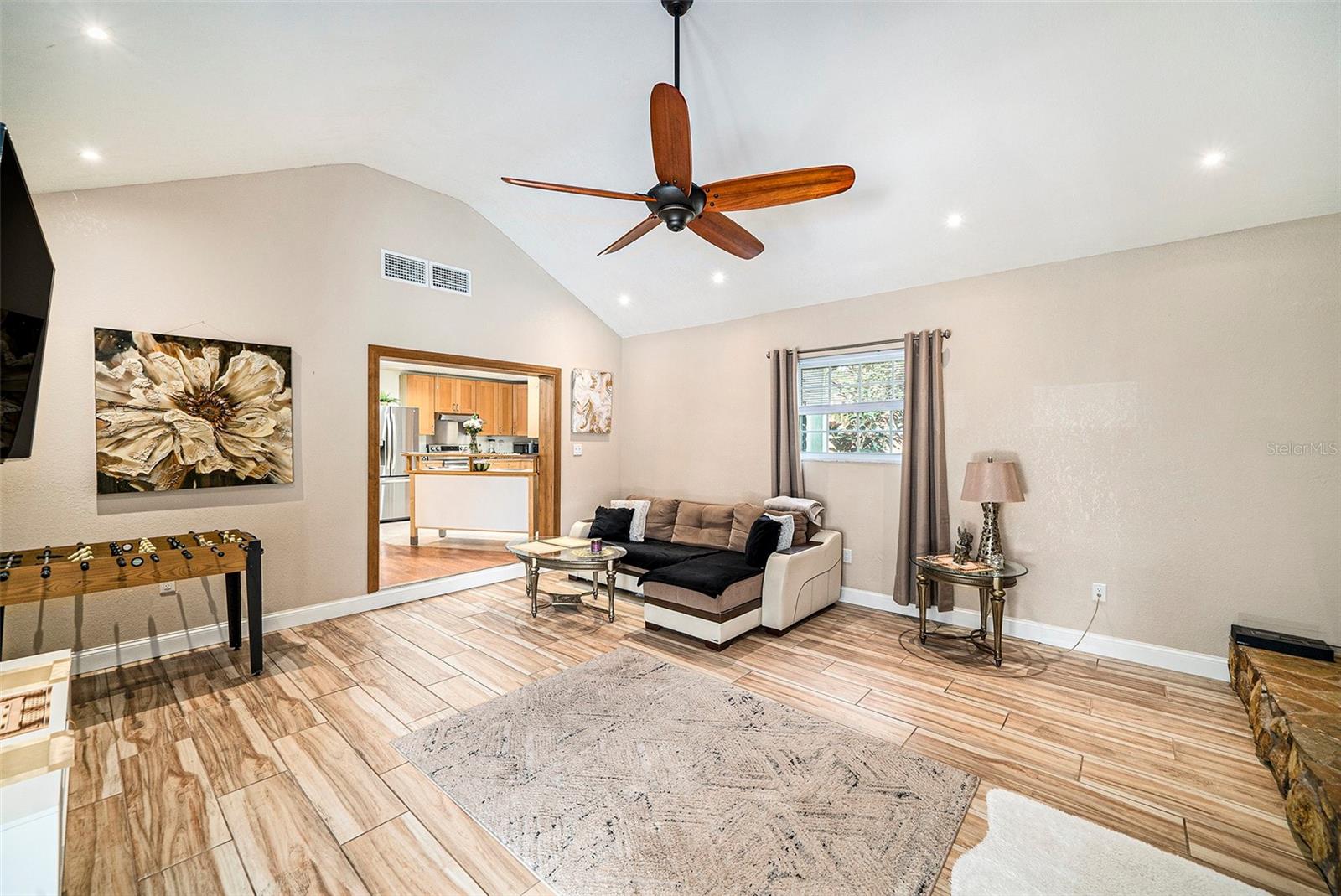 Image 8 of 34 For 1813 Nova Drive