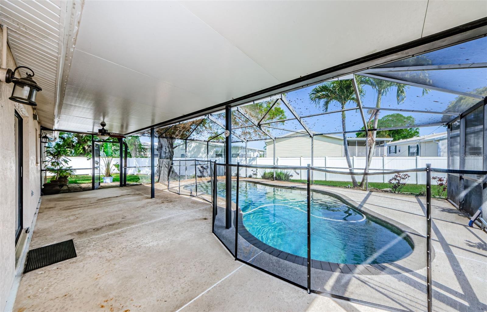 Image 11 of 17 For 6311 103rd Avenue N