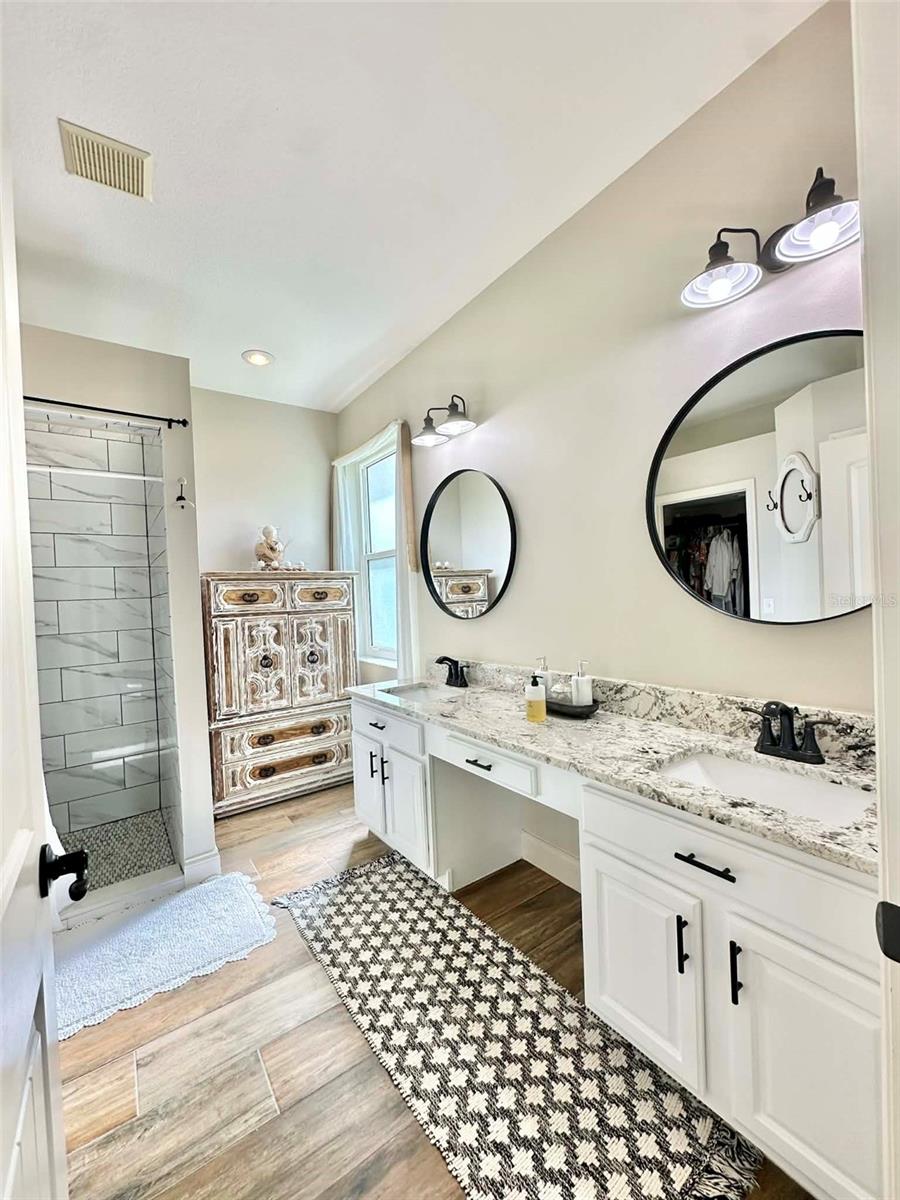 Image 28 of 69 For 3004 Minuteman Lane