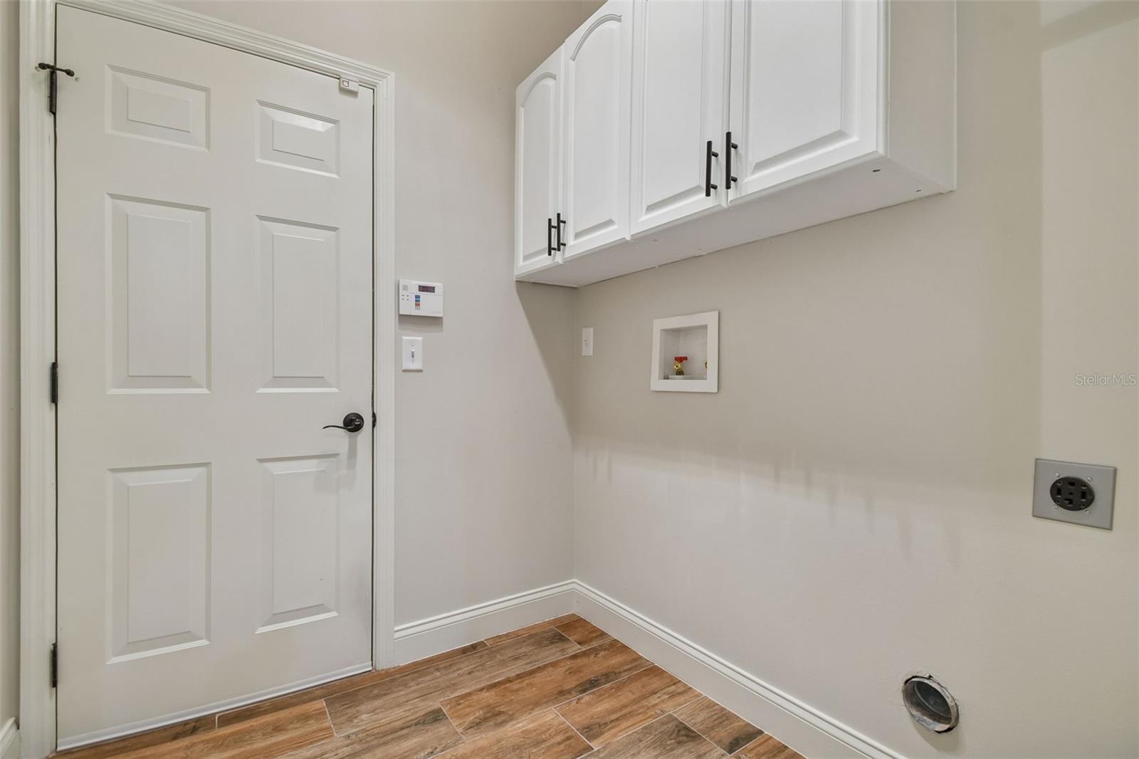 Image 37 of 69 For 3004 Minuteman Lane