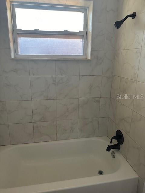 Image 9 of 19 For 221 Saturn Avenue