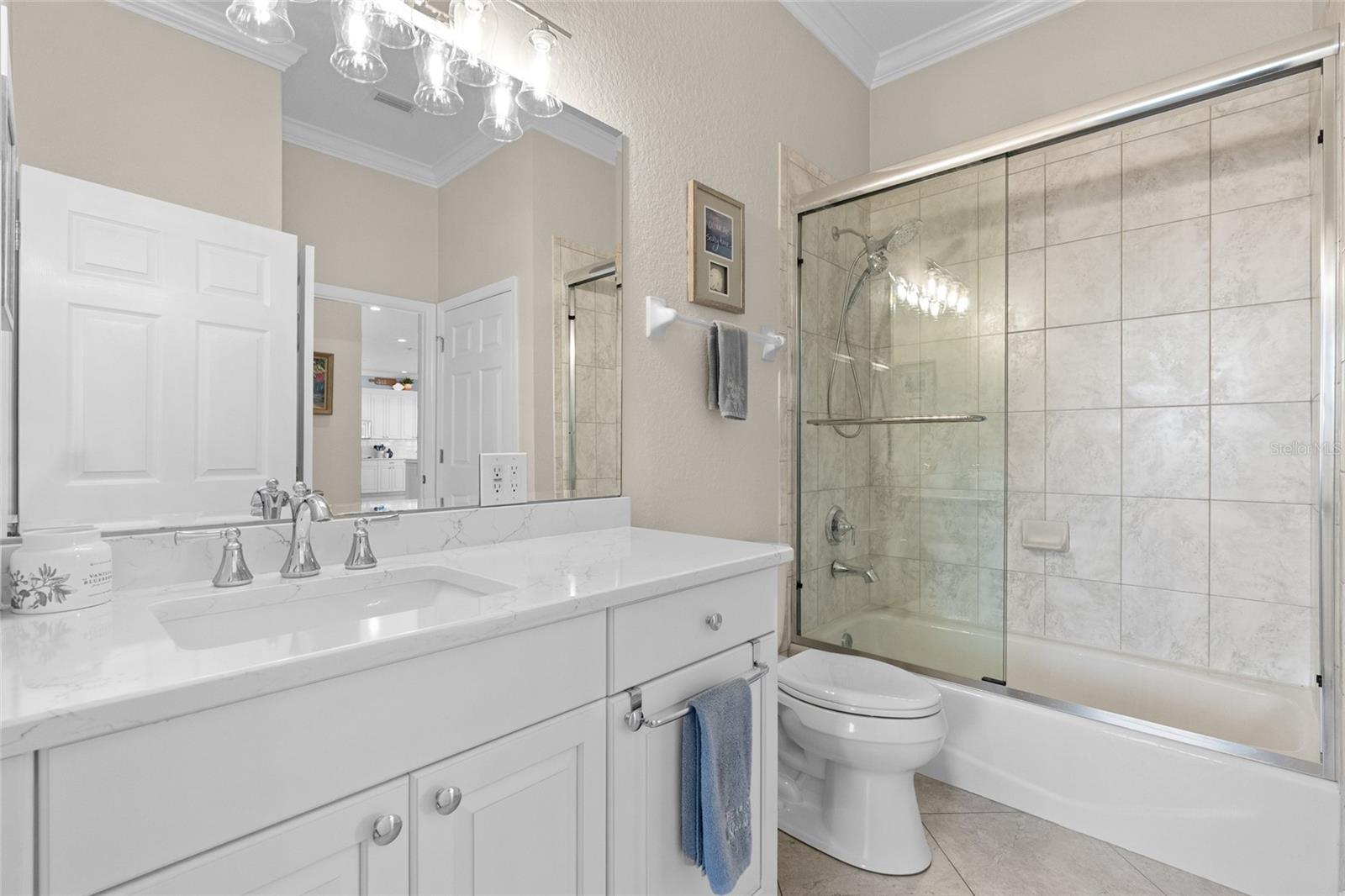 Image 20 of 49 For 557 Johns Pass Avenue