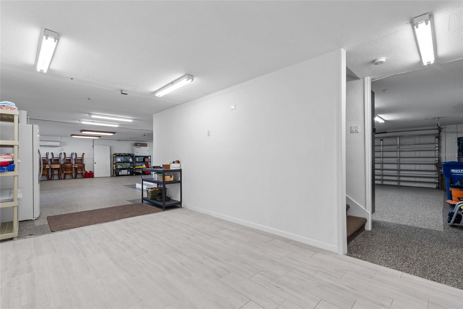 Image 23 of 49 For 557 Johns Pass Avenue