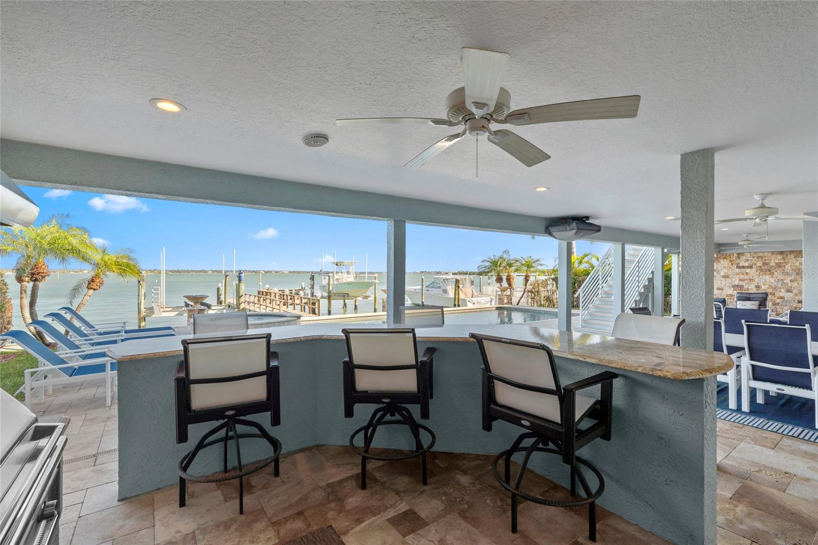 Image 27 of 49 For 557 Johns Pass Avenue