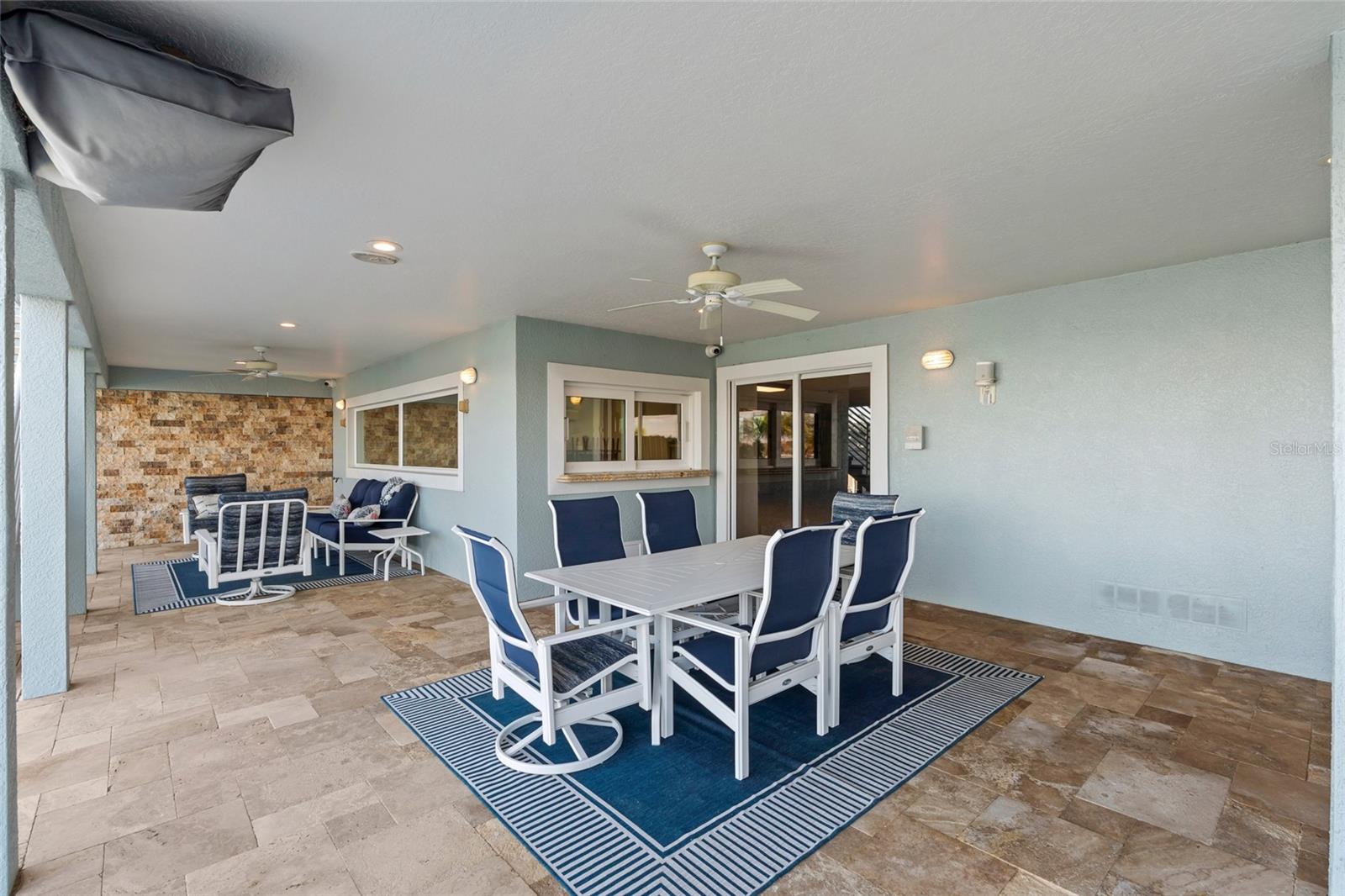 Image 30 of 49 For 557 Johns Pass Avenue