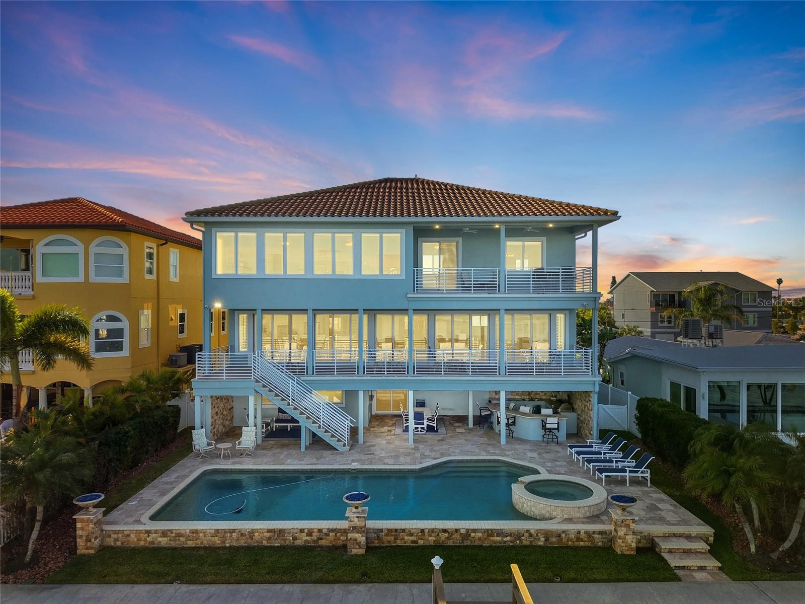 Image 34 of 49 For 557 Johns Pass Avenue