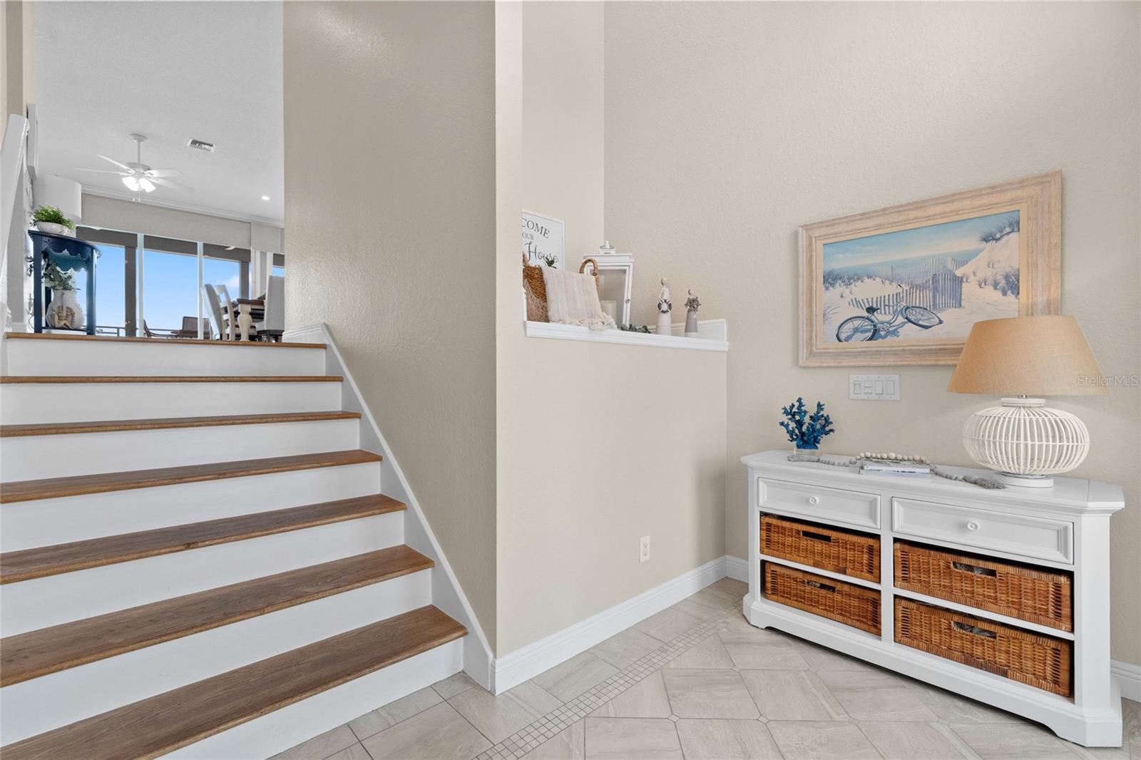 Image 5 of 49 For 557 Johns Pass Avenue