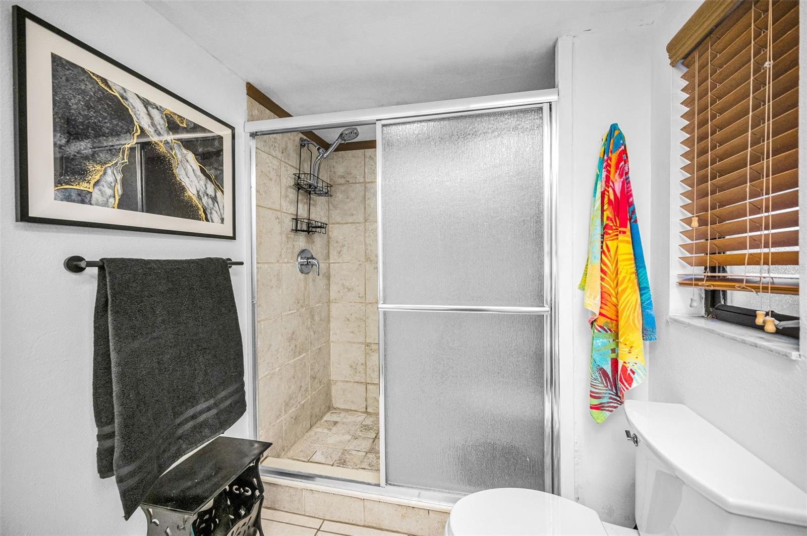 Image 29 of 46 For 2280 Colonial Boulevard W