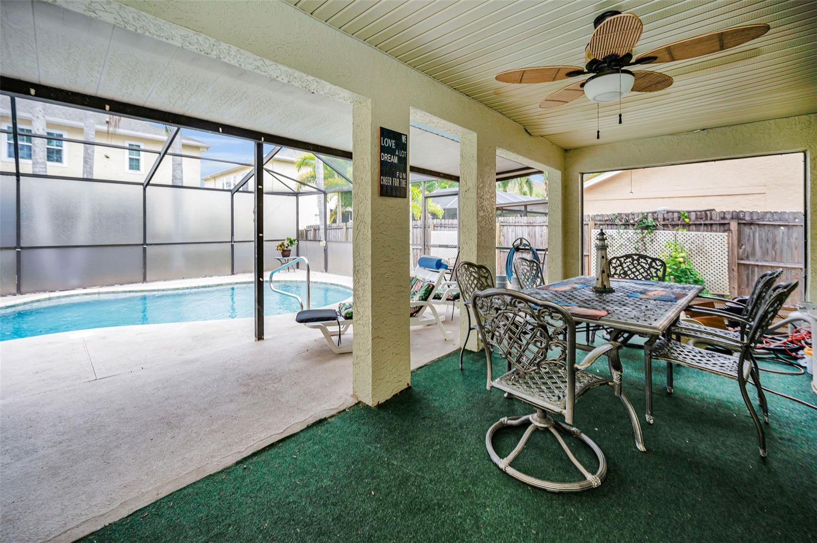 Image 35 of 46 For 2280 Colonial Boulevard W