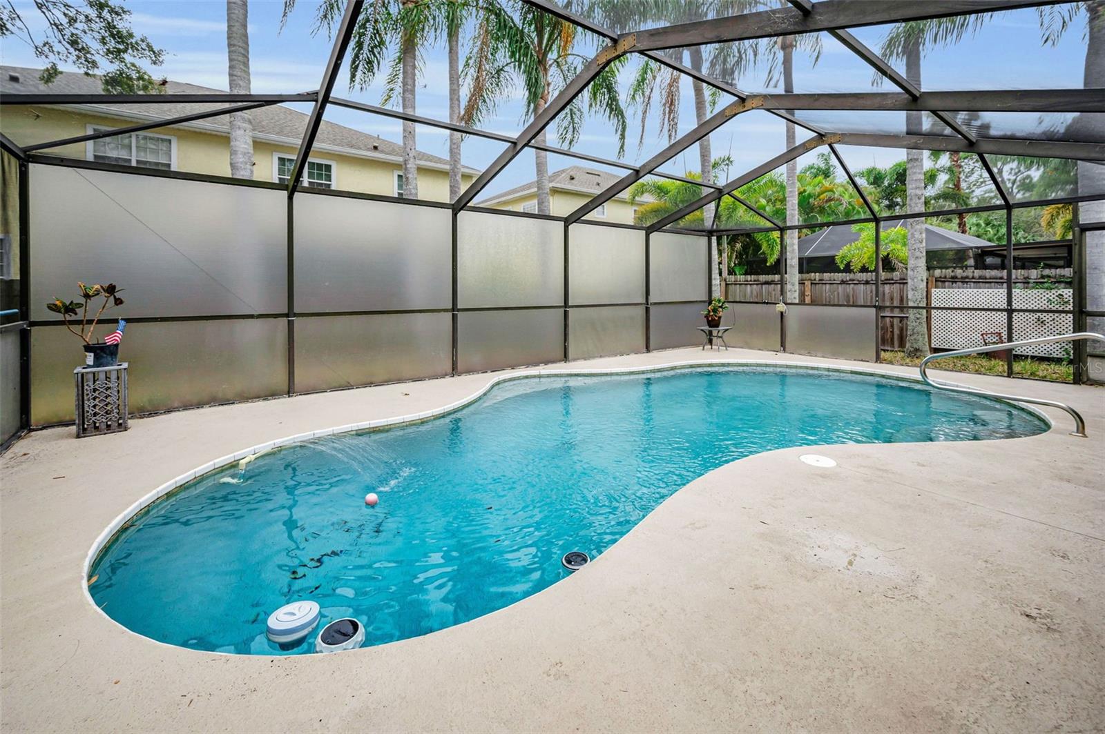 Image 36 of 46 For 2280 Colonial Boulevard W