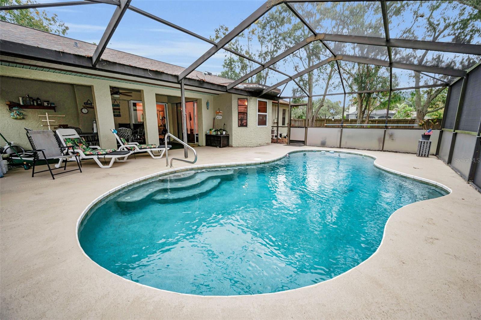 Image 38 of 46 For 2280 Colonial Boulevard W