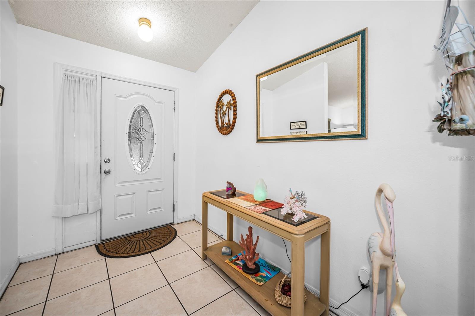 Image 9 of 46 For 2280 Colonial Boulevard W