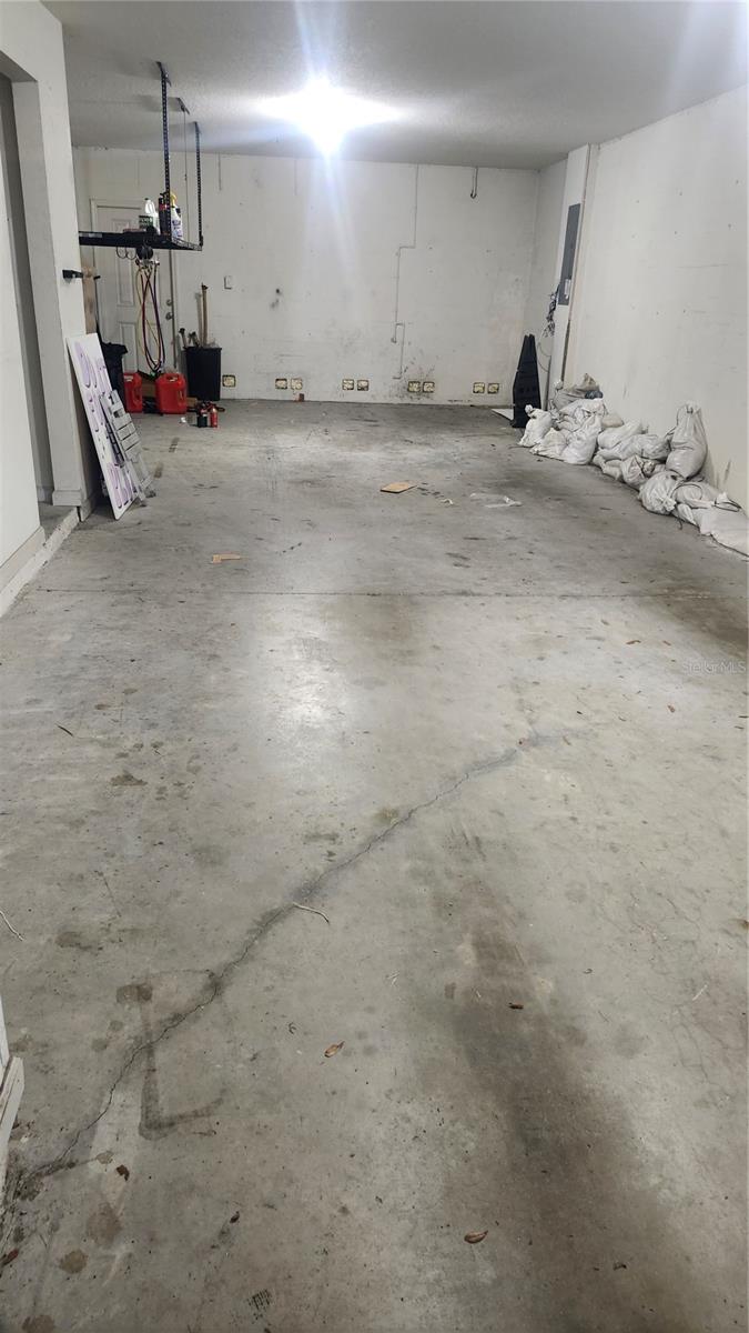 Image 14 of 18 For 543 Vincinda Crest Way