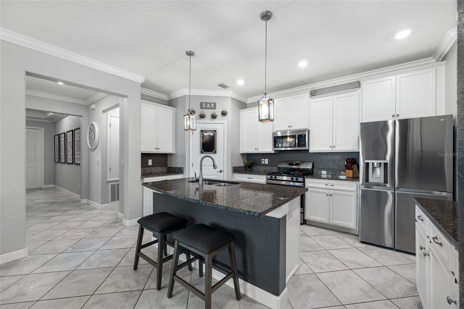 Image 12 of 73 For 9205 Shadyside Lane