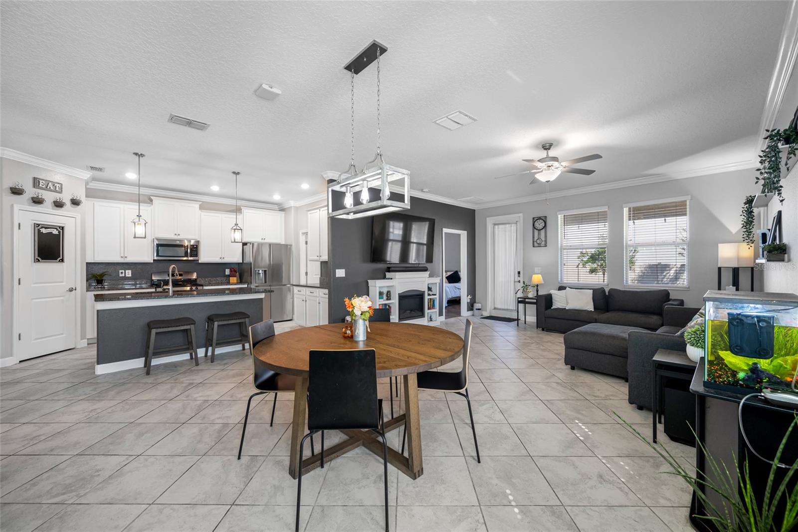 Image 20 of 73 For 9205 Shadyside Lane