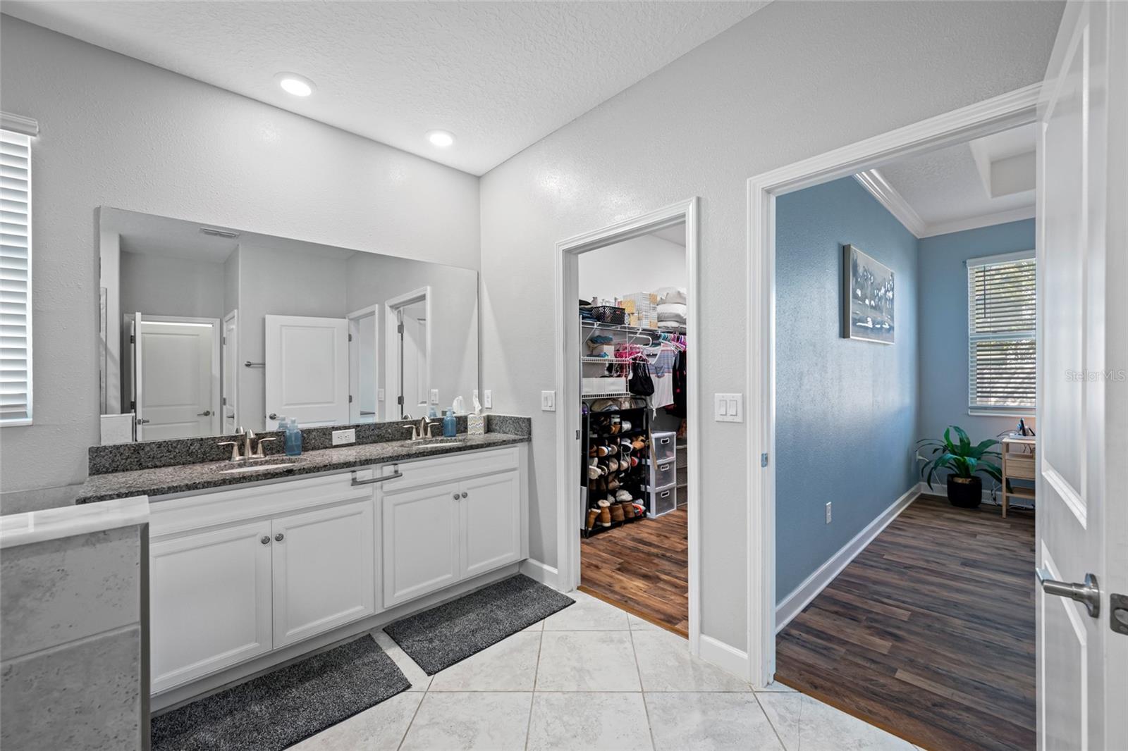 Image 25 of 73 For 9205 Shadyside Lane