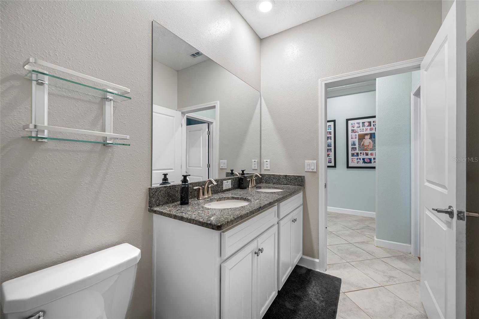 Image 40 of 73 For 9205 Shadyside Lane