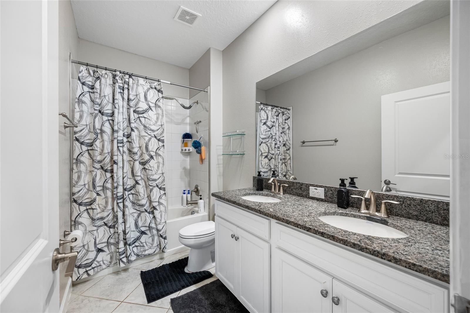 Image 41 of 73 For 9205 Shadyside Lane