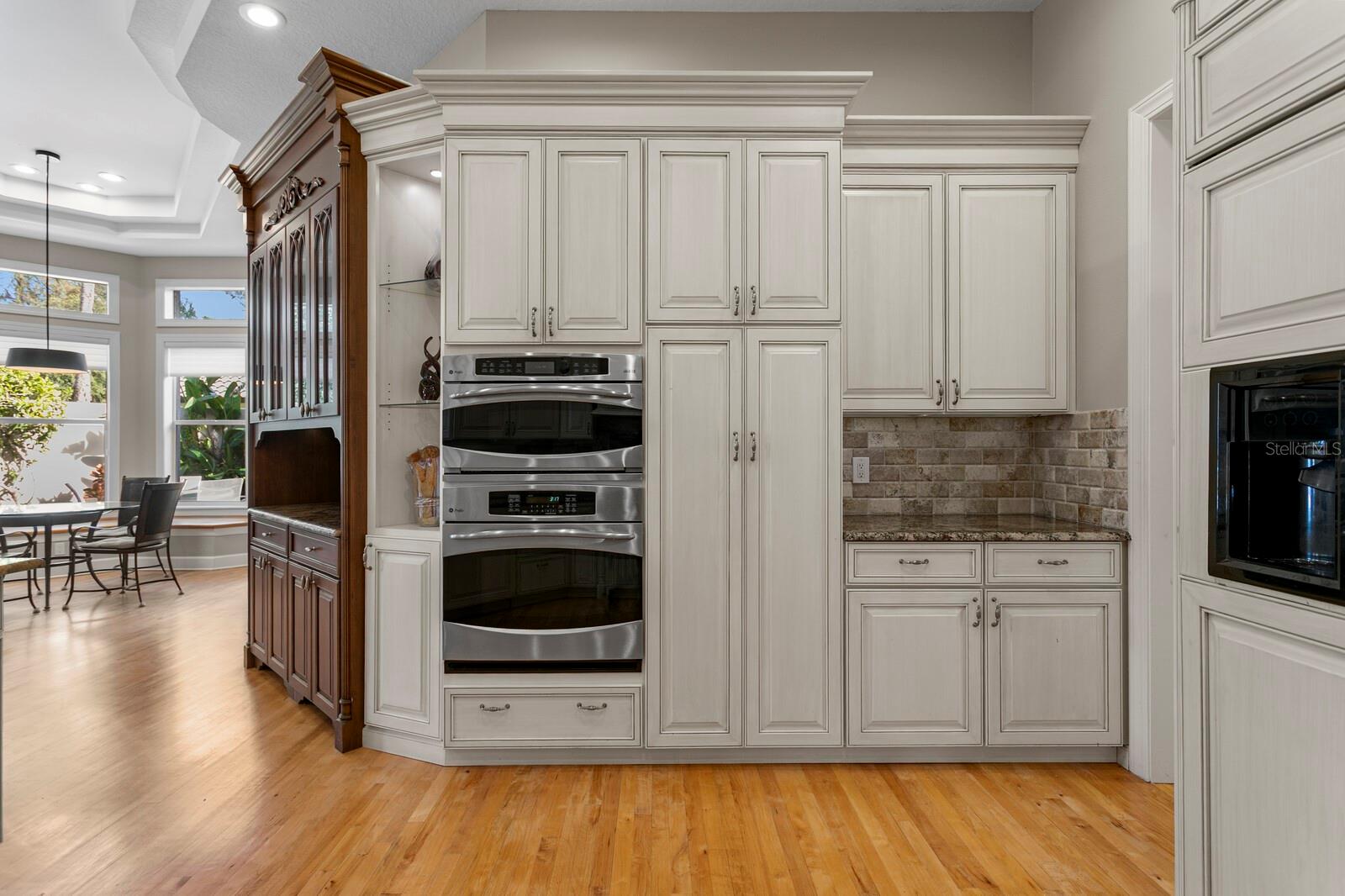 Image 19 of 80 For 6441 Renwick Circle