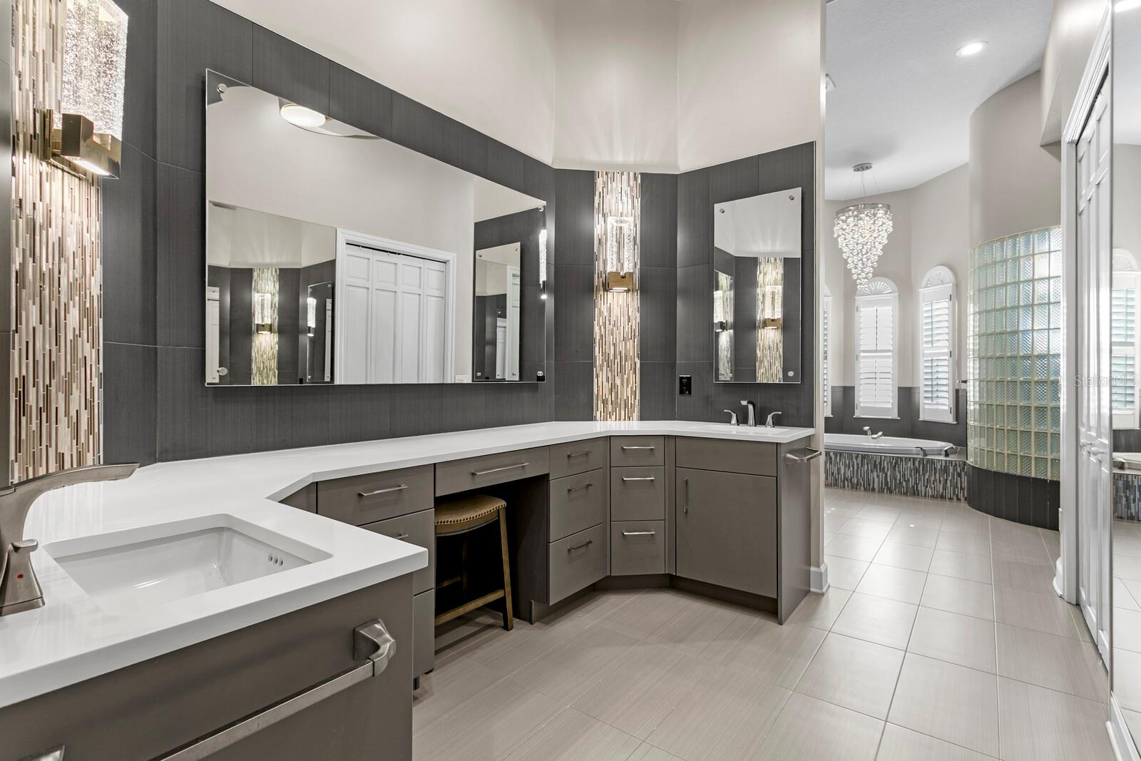 Image 26 of 80 For 6441 Renwick Circle