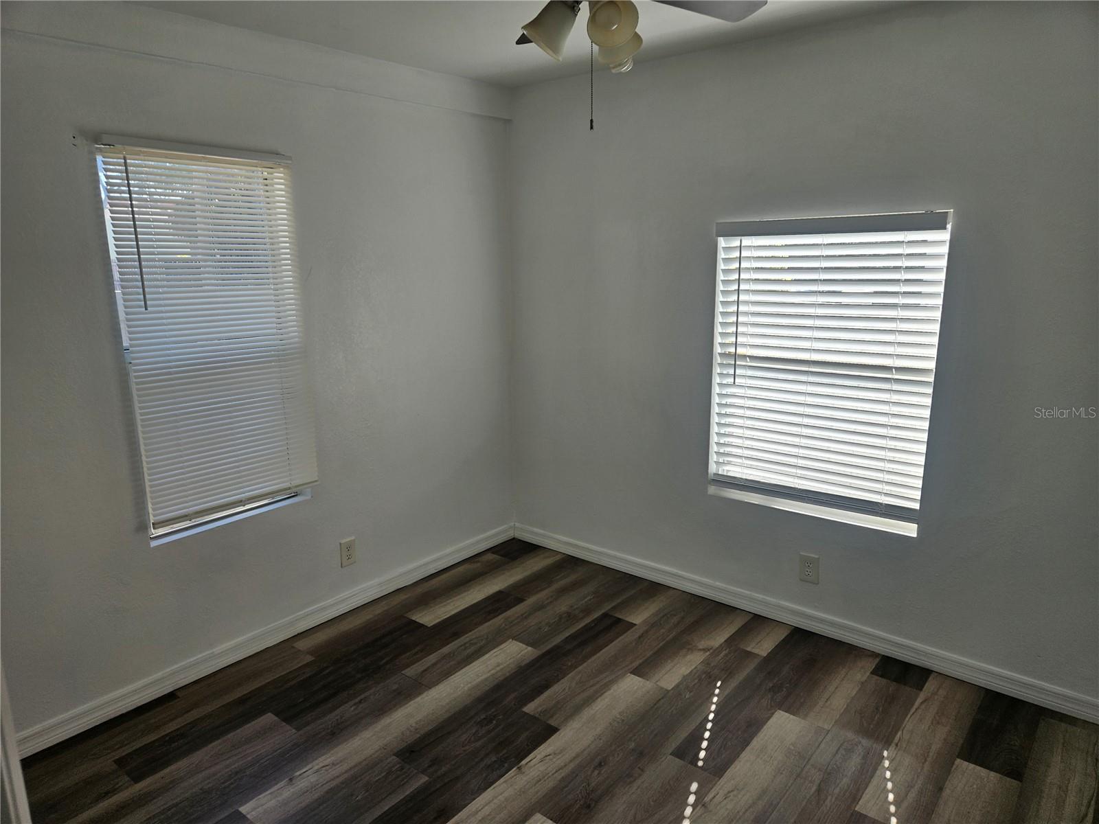 Image 10 of 23 For 3450 17th Avenue S