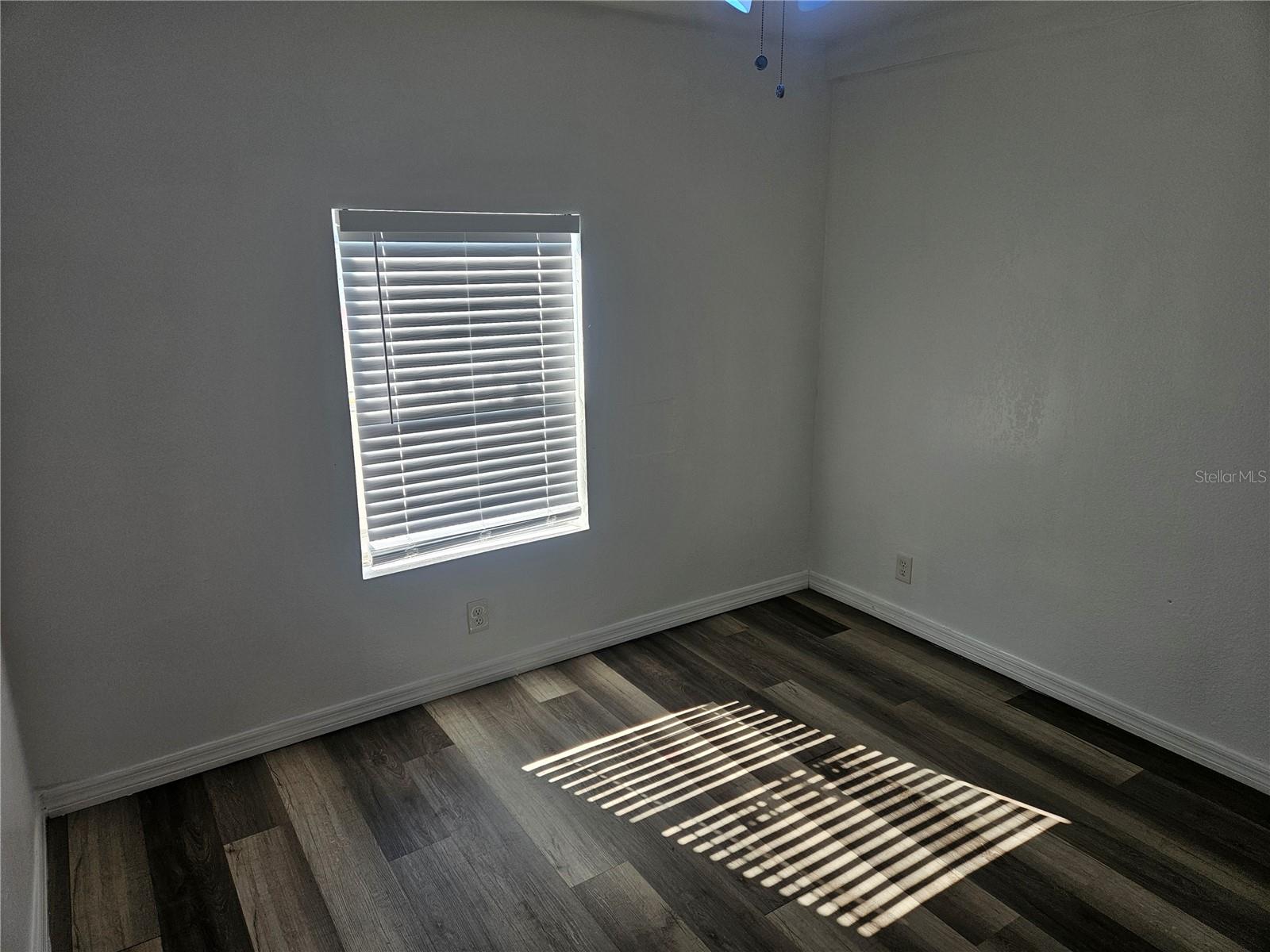 Image 12 of 23 For 3450 17th Avenue S