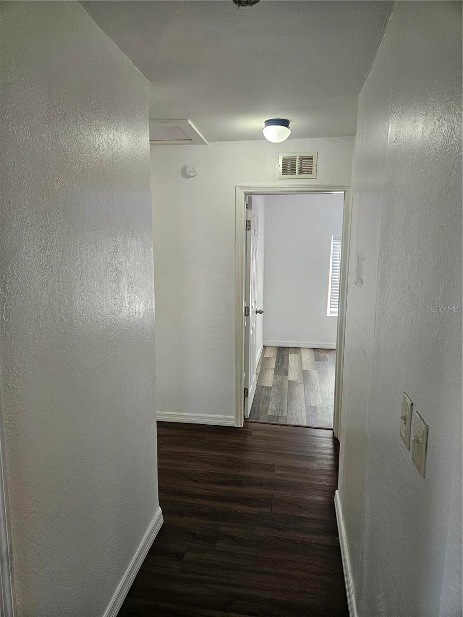 Image 5 of 23 For 3450 17th Avenue S