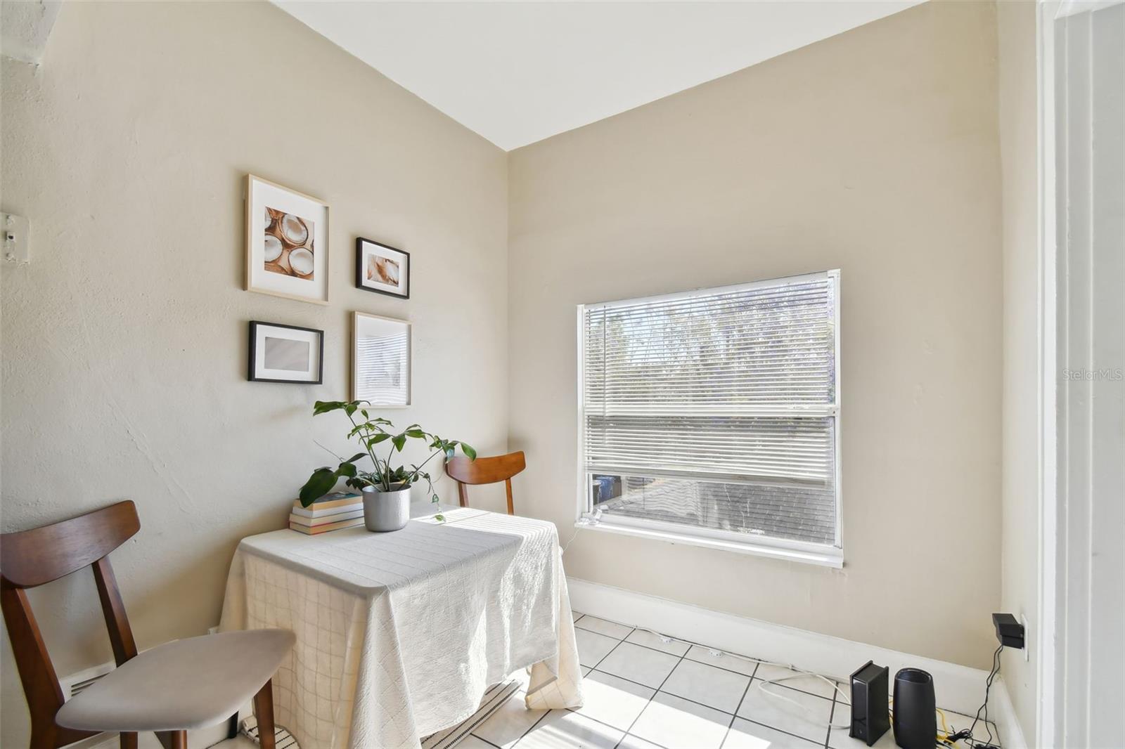 Image 27 of 48 For 2445 2nd Avenue N 4