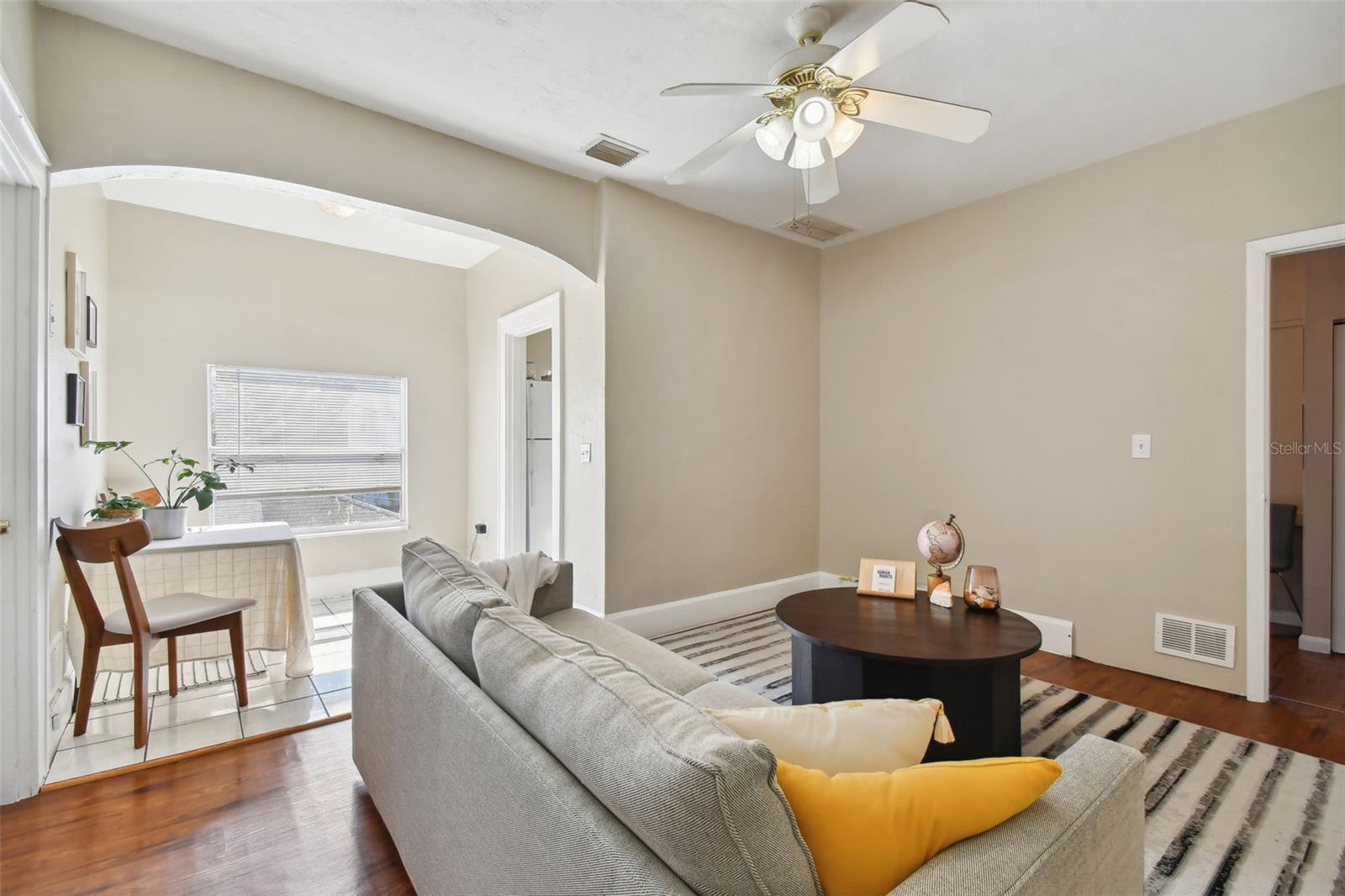 Image 31 of 48 For 2445 2nd Avenue N 4