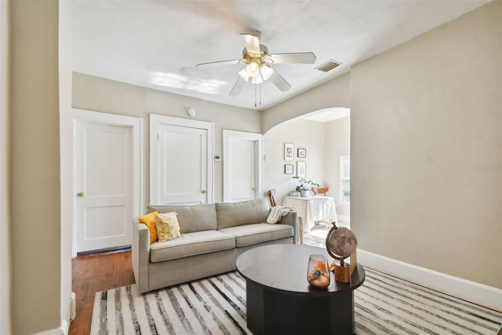 Image 33 of 48 For 2445 2nd Avenue N 4