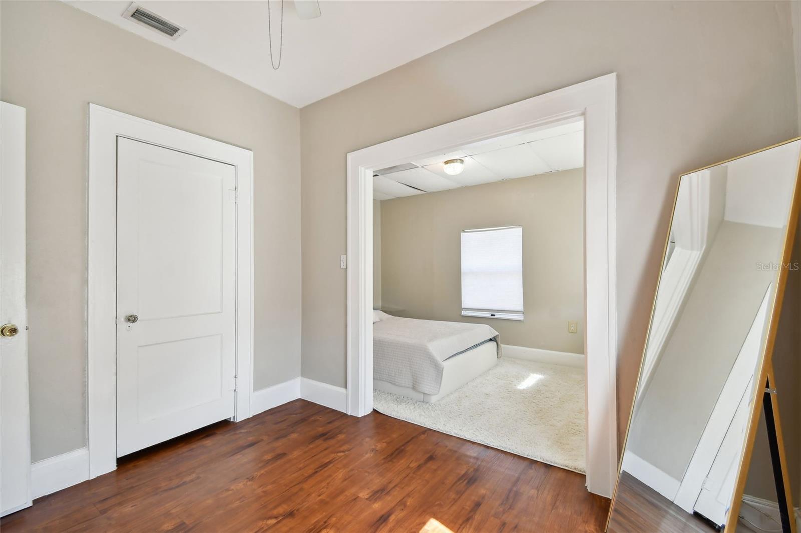 Image 36 of 48 For 2445 2nd Avenue N 4