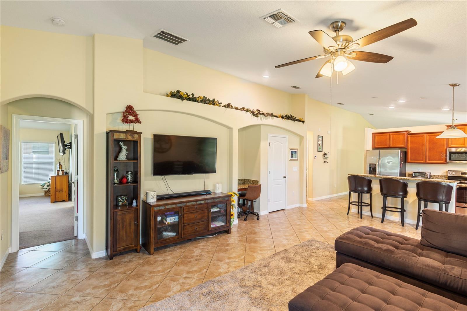 Image 23 of 43 For 10111 Penwood Way