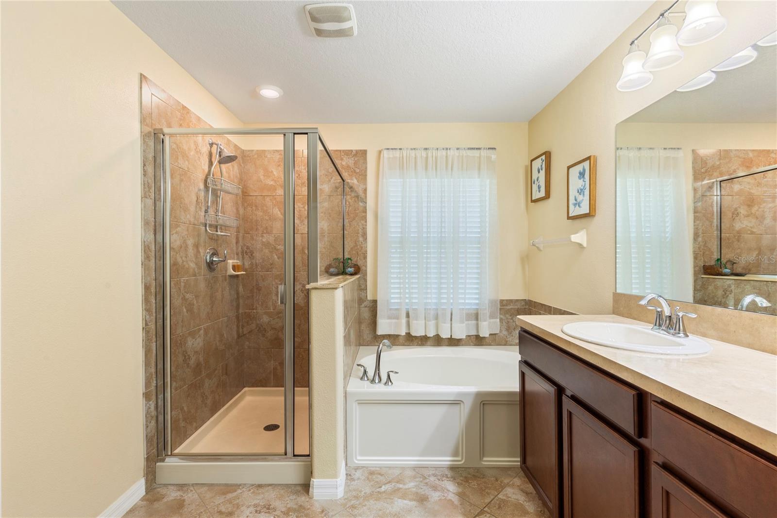 Image 29 of 43 For 10111 Penwood Way